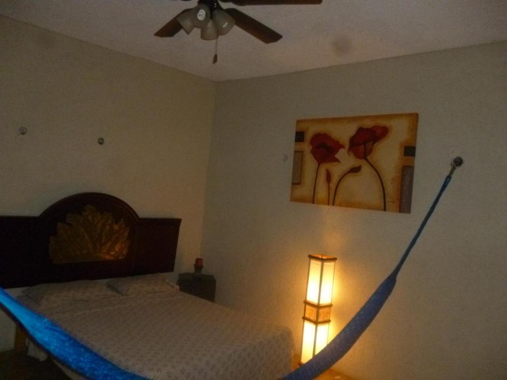 Mayan Hostel Канкун Стая снимка
