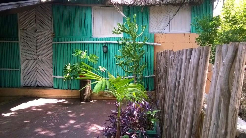 Mayan Hostel Канкун Екстериор снимка