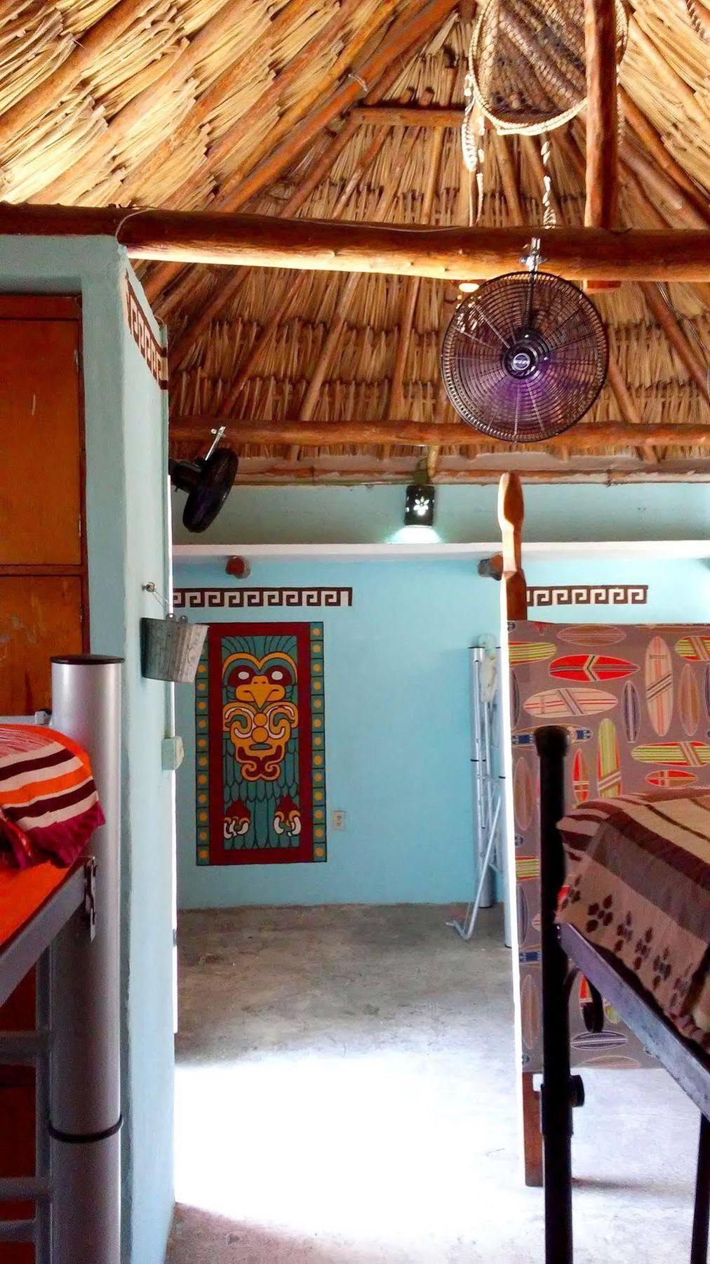 Mayan Hostel Канкун Екстериор снимка