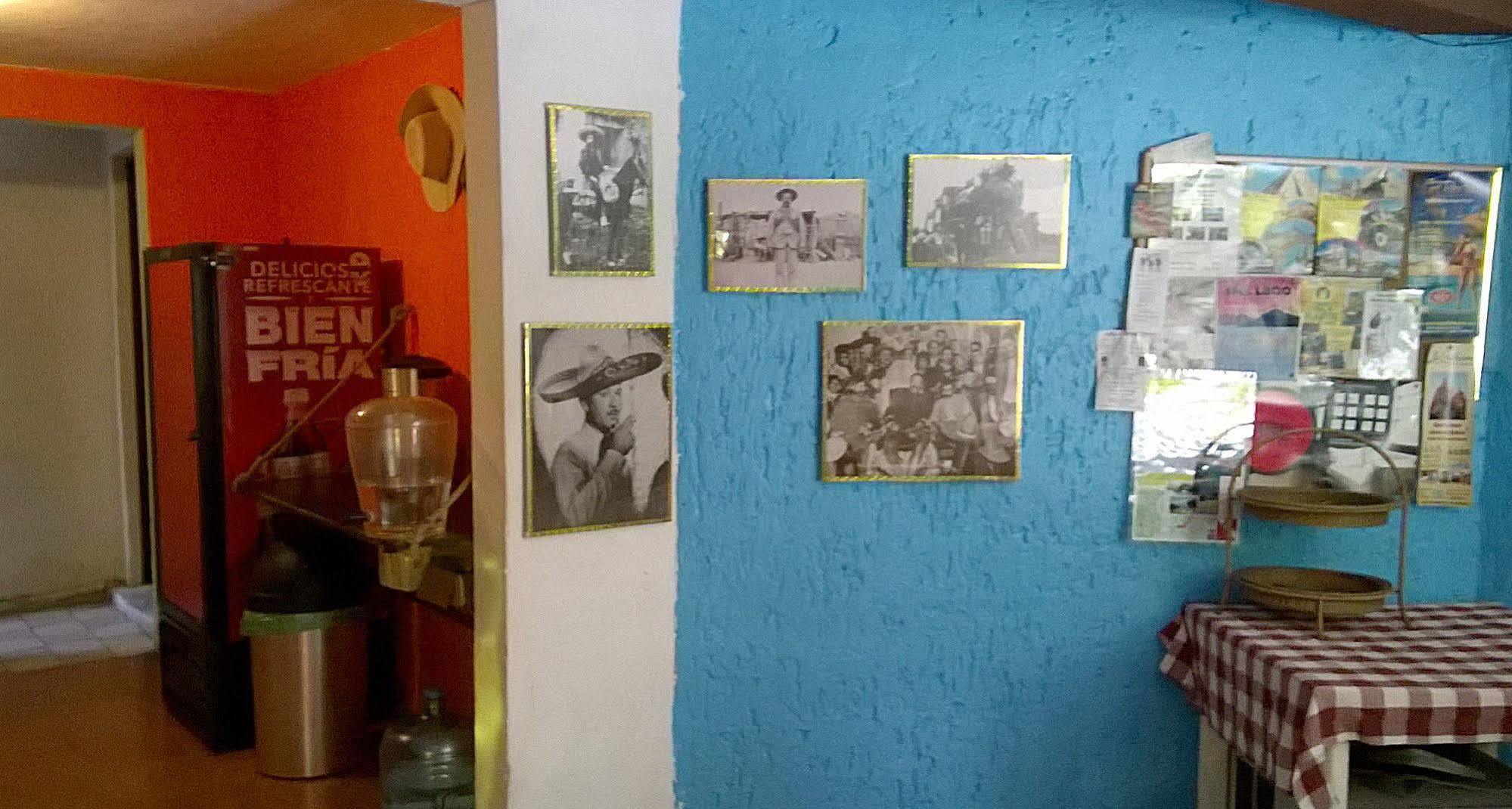 Mayan Hostel Канкун Екстериор снимка
